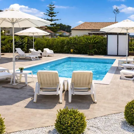 Ohana House Cefalu